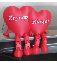 Ayaklı Çift Kalp (İsim Baskılı)  Dekoratif  Hediyelik  Yüksek Kalite 3D Baskı  PLA Hammadde  Sevgiliye/Eşe Hediye (Kırmızı)