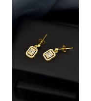 Papatya Silver 925 Ayar Gümüş Zirkon Kare Baget Taşlı Çivili Küpe (Gold)