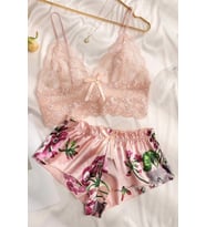 Merry See Dantel Büstiyerli Çiçekli Sütyen Şort Pijama Takımı (Çok Renkli)