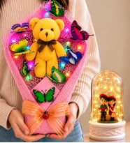 Renkli LED Işıklı Büyük Boy Peluş Ayıcık Buketi ve LED Işıklı Oturan Çift Biblolu Fanus Sevgiliye Hediye
