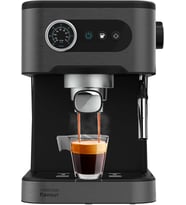 Power Espresso 20 Pro espresso makinesi. 20 bar basınç, döner buhar çıkışı, 1.5 l su haznesi. Evde yüksek kaliteli espresso ve cappuccino