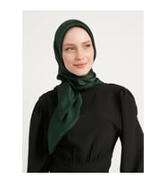 Şaless Tesettür Kadın Janjan-janjanlı Krinkıl Abiye Eşarp-inci Beyazı- 100x100cm (Zümrüt Yeşili)