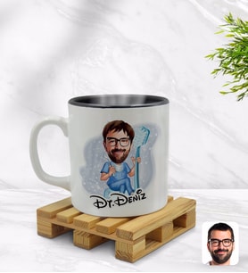 BK Gift Kişiye Özel Erkek Diş Hekimi Karikatürlü İçi Siyah Renkli Kupa Bardak Model 2