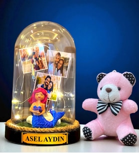 Sizlere Özel Led Işıklı Biblolu Fanus ve Pembe Peluş Ayıcıklı Anahtarlık (Model 7)