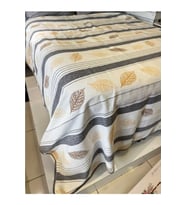 Yaprak Desenli Renkli Tek Kişilik Pike – 160x240 cm  Doğadan Hafif ve Şık Tasarım
