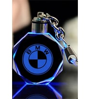 BMW  Logolu 2D Patlatma Kristal Led Işıklı Anahtarlık, Araba Anahtarlığı
