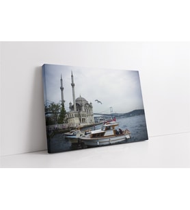 Ortaköy Camii ve Sandallar