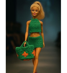 Barbie Bebek İçin El Örgüsü 3 Parça Yazlık Kombin: Üst + Etek + Çanta