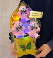 Renkli Led Işıklı Kişiye Özel Pembe Ayıcıklı Büyük Boy Peluş Ayıcık Buketi (Model 3)