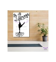 Tekli Dikey Kanvas Yoga Meditasyon Yapan İnsan Çizimi