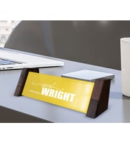 BK Gift Kişiye Özel İsimli Ahşap Ayaklı Sarı Akrilik Masa İsimliği, Ofis Dekoru, Mesleki Hediye, Ofis Hediyeleri-5