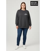 Kadın Büyük Beden Unified Collective Baskılı Bisiklet Yaka İnce Sweatshirt SPR26BSWK956-10