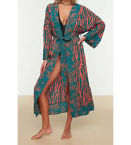 Moda Dokuma Rahat Kalıp Uzun V Yaka Standart Kol Shally Basic Animal Desen Kimono Kaftan