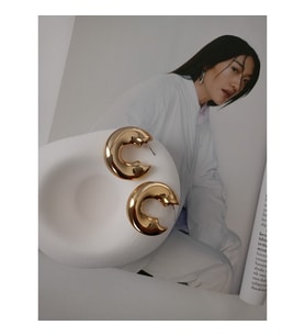 Lente Aksesuar Asimetrik Halka Küpe - Modern Tarz Kadın Küpe (Gold)