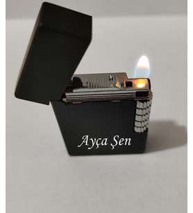SEVGİLİLER GÜNÜ HEDİYESİ İSME ÖZEL ( KİŞİYE ÖZEL ) METAL ÇAKMAK GAZLI (Siyah)