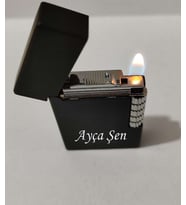 SEVGİLİLER GÜNÜ HEDİYESİ İSME ÖZEL ( KİŞİYE ÖZEL ) METAL ÇAKMAK GAZLI (Siyah)