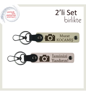 Anılara Eşlik Eden Hediye, Kamera Temalı, Kişisel Yazılı 2’li Anahtarlık Takımı, Sütlü Kahve-Pudra