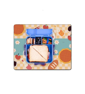 MAtGo School Beslenme Saati Çilekli Sıvı Geçirmez Beslenme Matı Yıkanabilir Okul Yemek Pad 35x45cm