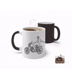 BK Gift Kişiye Özel Tam Boy Karakalem Motosikletli Adam Karikatürlü Sihirli Kupa Bardak-1 (Beyaz)