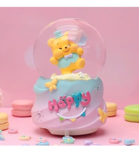 Sevimli Renkli Ayıcık Işıklı Müzikli Işıklı Müzikli Püskürtmeli Büyük Boy Kar Küresi (Pembe)