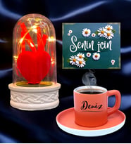 İsimli Turuncu Renkli Kahve Fincanı ve Led Işıklı Tasarım Fanus ve  Kişiye Özel Hediye Seti (Model 6)