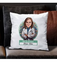 Kişiye Özel Hediye Karikatürlü En Başarılı Kadın Eczacı Yastık
