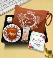 Kişiye Özel Kahverengi Makyaj Çantası & Kiremit Fincan & Bubble Mum & Türk Kahvesi Hediye Seti