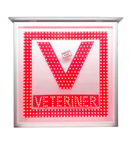 V Harfi Veteriner Tabelası 3D Çift Taraflı Kırmızı Led Pano Işıklı Hazır Tabela