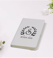 BK Gift Kişiye Özel Çelenk Baş Harfli İsimli 9x14cm Beyaz Defter - Model 4