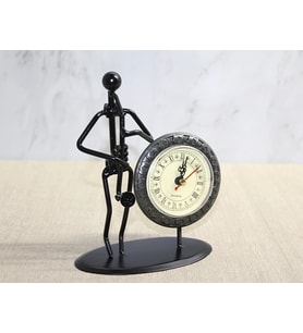 Metal Saatli Saksafon Çalan Müzisyen Alk4335