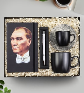 Kişiye Özel Gümüş Detaylı Beyaz Tükenmez Kalem & Mustafa Kemal Atatürk Resimli Defter & Siyah Mat Kupa & Siyah Mat Fincan Hediye Seti