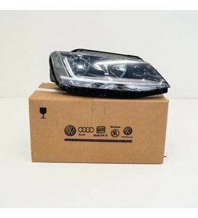 Far Sağ Vw Jetta Bm 14- (Oem No: 5C7941006K)