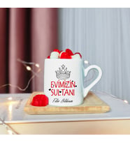 Evimizin Sultanı Tasarımlı  Ahşap Tabaklı Kişiye Özel Türk Kahvesi Fincanı
