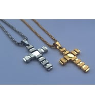 voyageaccessory Paslanmaz Çelik Çift Renk Seçenekli Altın & Gümüş Renk Milenyum Tasarım Haç Kolye (Beyaz Gümüş)