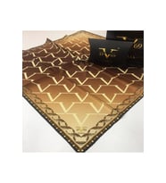 19V69 ITALIA Desen Black Seri Twill Eşarp Eşarp Askısı ile Birlikte 90x90 cm Kah