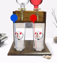 BK Gift Kişiye Özel Renkli Baskılı İsimli Fotoğraflı İkili Vodka Bardağı ve Çift Musluklu Doğal Ahşap Vodka Standı-25 (Model 1)
