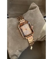 Minimal Modasına Uygun Tasarlandı Rose Gold Renk Kadın Kol Saati