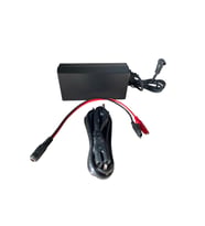 PİLSAN TRAKTÖR ARABA UYUMLU 12 VOLT AKÜ ŞARJ CİHAZI ADAPTÖR 7 AMPER 12 AMPER 24 AMPER AKÜLERE UYUMLU TİMSAH UÇ KABLO HEDİYE