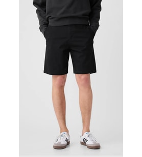 Gap V-9IN Essential Erkek Şort (Siyah)