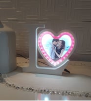 KALPLİ LOVE FOTOĞRAFLI SİHİRLİ AYNA BEYAZ