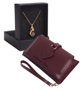 KİŞİYE ÖZEL BORDO RENK MAÇA MODEL CÜZDAN & DENİZ ATI KOLYE SET