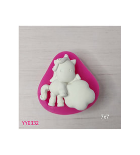 YY0332 Ayaktaki Unicorn Silikon Kalıp