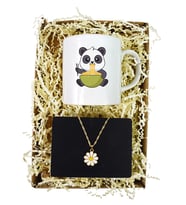 Pababo Panda Figürlü Kupa & Kutulu Papatya Kolye