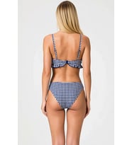 Kadın Bikini Takımı Üçgen Kaplı Fırfırlı İnce Askılı Ekose Desenli Düşük Bel Slip Örme Kumaş