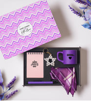 Anneler Günü Dekoratif Ahşap Kutulu Hediye Seti ,Mor Fincan, Fular, Anahtarlık, Defter, Mor Kalem