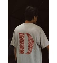 D Harfli Öpücük Kiss Design Tişört (Beyaz)