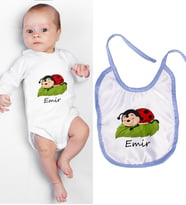 eJOYA Kişiye Özel Zıbın Ve Önlük Bebek Hediye Seti 110107 (Mavi)