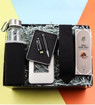 Kişiye Özel 32 gb Usb Siyah Kalem & Özel Kılıflı 500 Ml Su Matarası & Siyah Kravat & Rebul Kolonya Hediye Seti