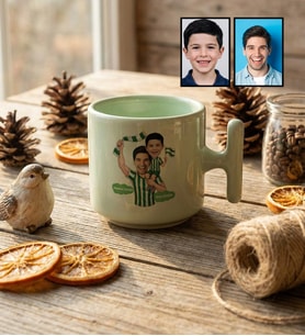 Kişiye Özel Karikatürlü Yeşil Beyaz Baba Oğul T Pastel Kupa Babalar Günü Hediyesi
