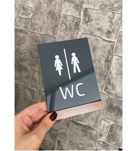 Wooden Serisi Minimal WC Yönlendirme Levhası